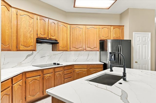 304 Patricia Lane, Highland Village, TX 75077