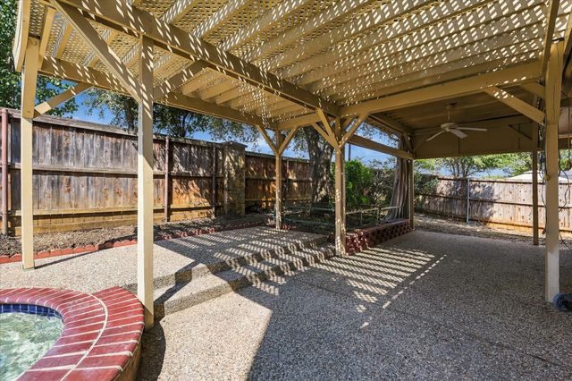 304 Patricia Lane, Highland Village, TX 75077