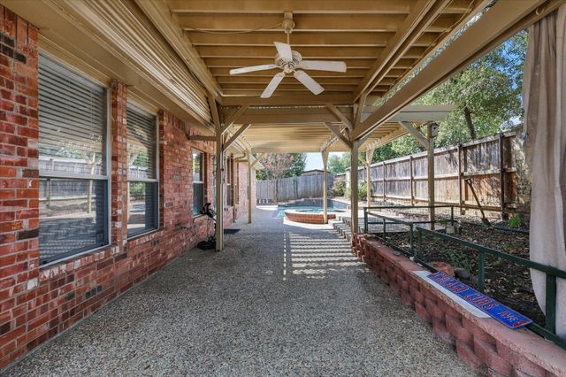 304 Patricia Lane, Highland Village, TX 75077