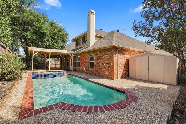 304 Patricia Lane, Highland Village, TX 75077