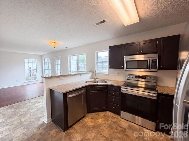 4975 Bentridge Drive NW, Concord, NC 28027