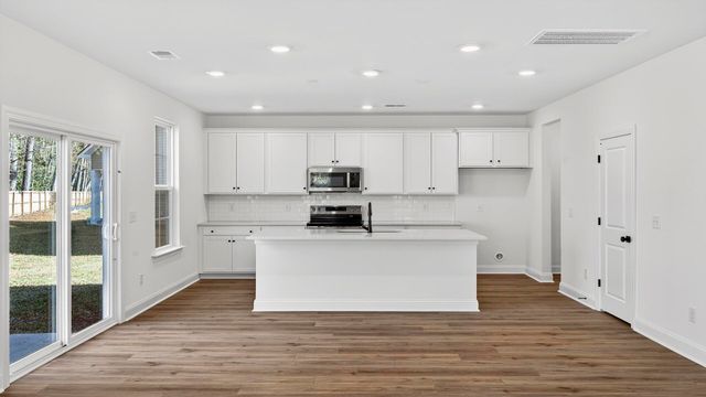 460 Cadbury Loop, Summerville, SC 29486