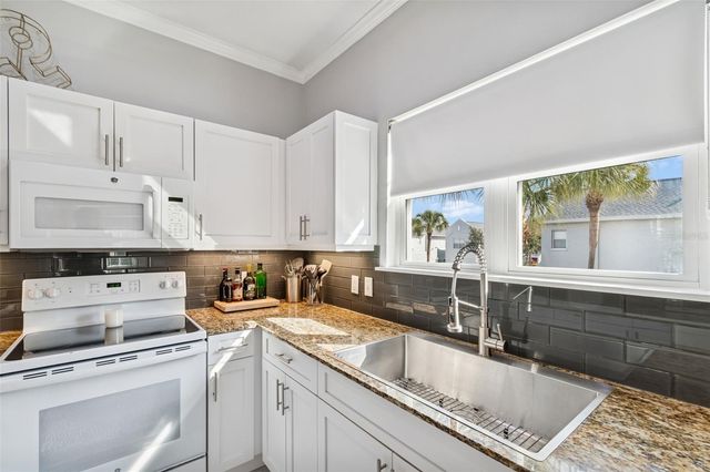 5321 ESCENA COURT, Tampa, FL 33611