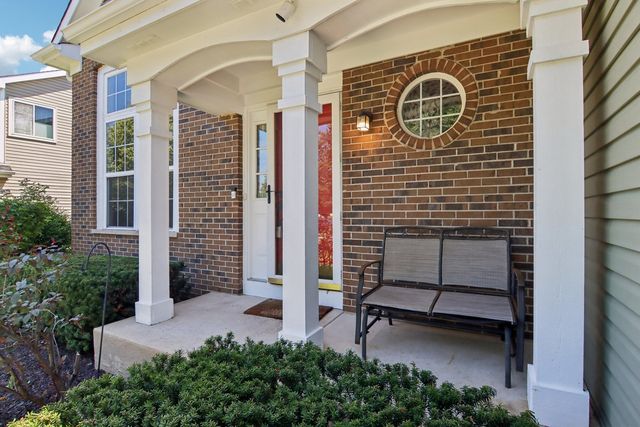 1322 Pennsbury Lane, Aurora, IL 60502