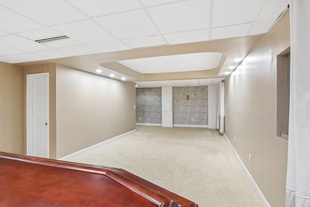 1322 Pennsbury Lane, Aurora, IL 60502