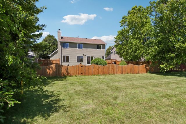 1322 Pennsbury Lane, Aurora, IL 60502