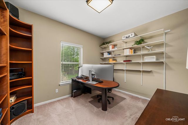 39W511 S Hyde Park, Geneva, IL 60134