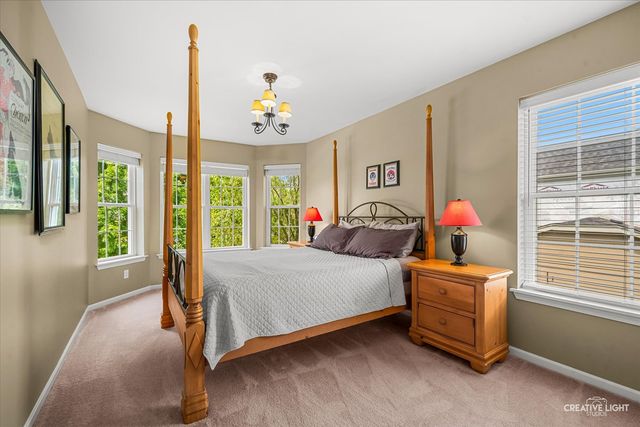 39W511 S Hyde Park, Geneva, IL 60134