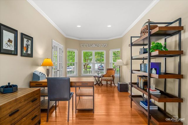 39W511 S Hyde Park, Geneva, IL 60134