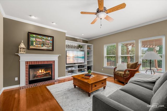 39W511 S Hyde Park, Geneva, IL 60134