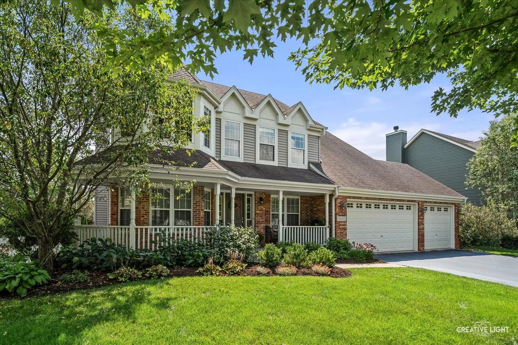 39W511 S Hyde Park, Geneva, IL 60134