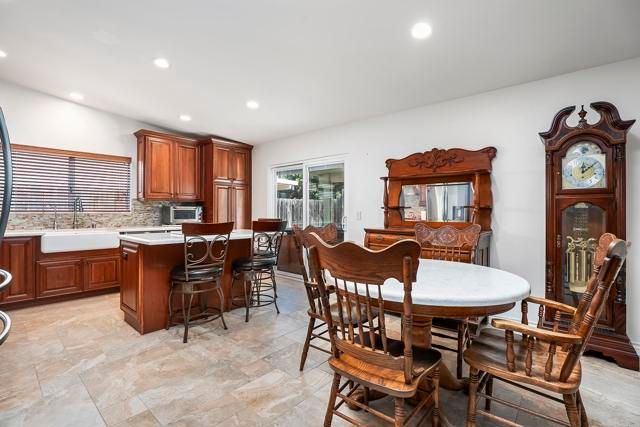 11385 AVENIDA DEL GATO, San Diego, CA 92126