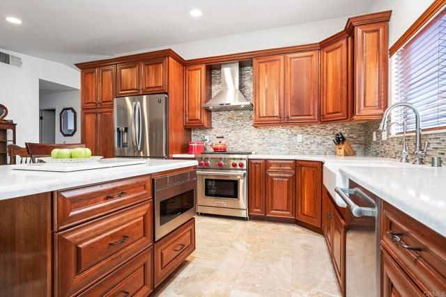 11385 AVENIDA DEL GATO, San Diego, CA 92126