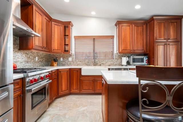 11385 AVENIDA DEL GATO, San Diego, CA 92126