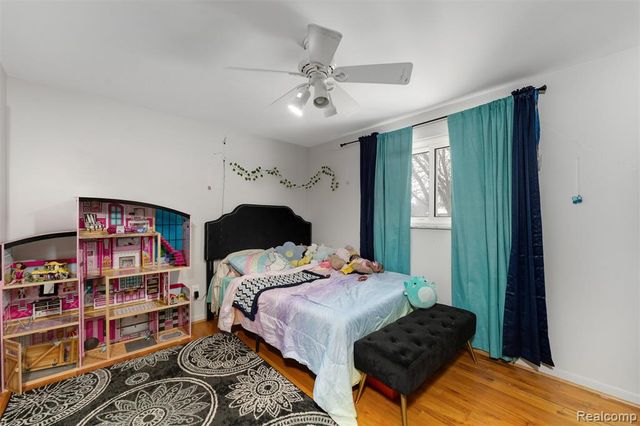 37701 Via Rosalie Street, Clinton Township, MI 48036