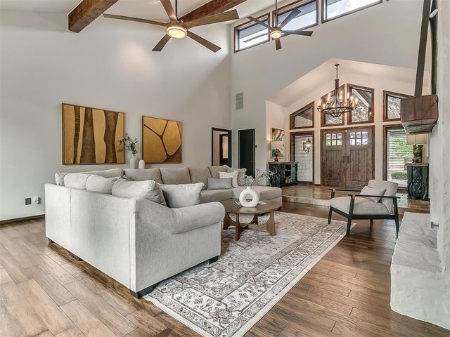 5620 Oak Tree Road, Edmond, OK 73025