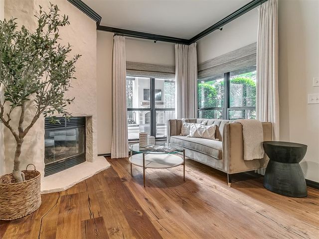 5620 Oak Tree Road, Edmond, OK 73025