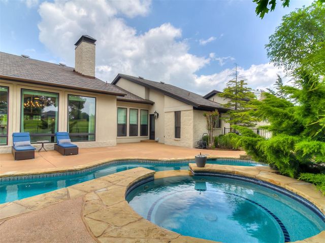 5620 Oak Tree Road, Edmond, OK 73025