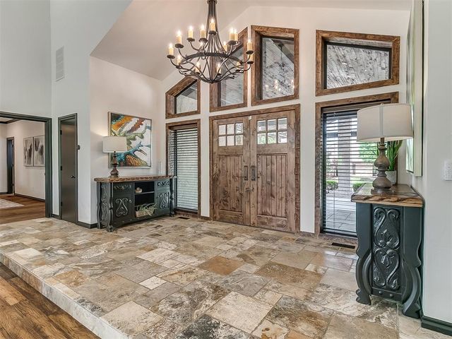 5620 Oak Tree Road, Edmond, OK 73025