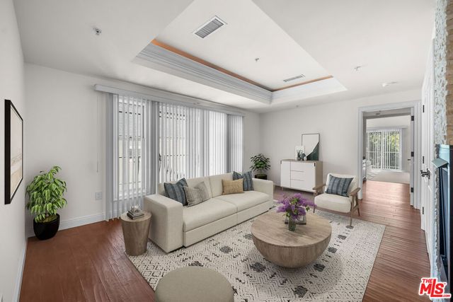 837 Crenshaw Boulevard 301, Los Angeles, CA 90005