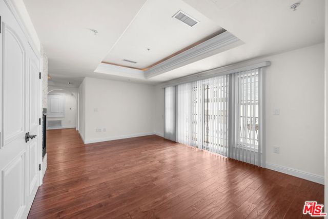 837 Crenshaw Boulevard 301, Los Angeles, CA 90005