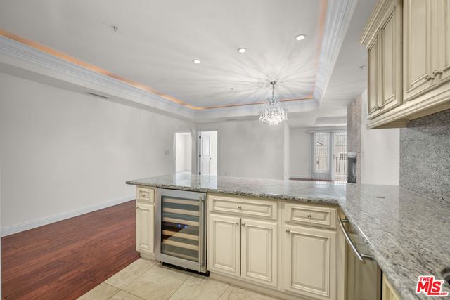 837 Crenshaw Boulevard 301, Los Angeles, CA 90005