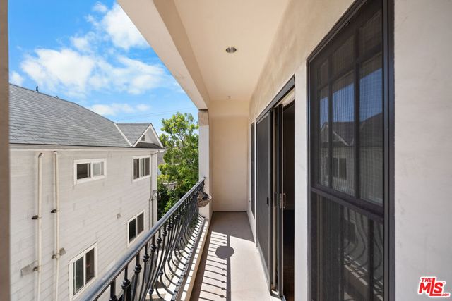 837 Crenshaw Boulevard 301, Los Angeles, CA 90005