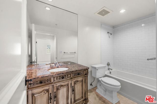 837 Crenshaw Boulevard 301, Los Angeles, CA 90005