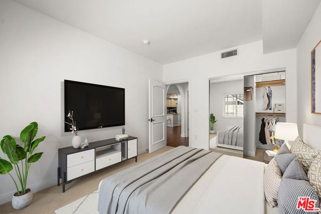 837 Crenshaw Boulevard 301, Los Angeles, CA 90005