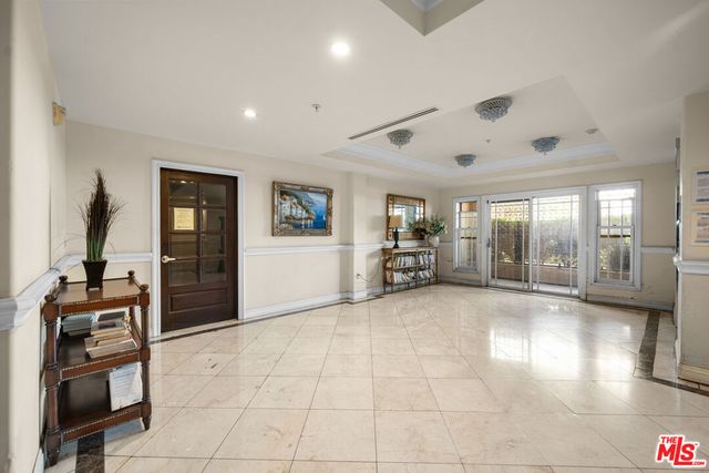 837 Crenshaw Boulevard 301, Los Angeles, CA 90005