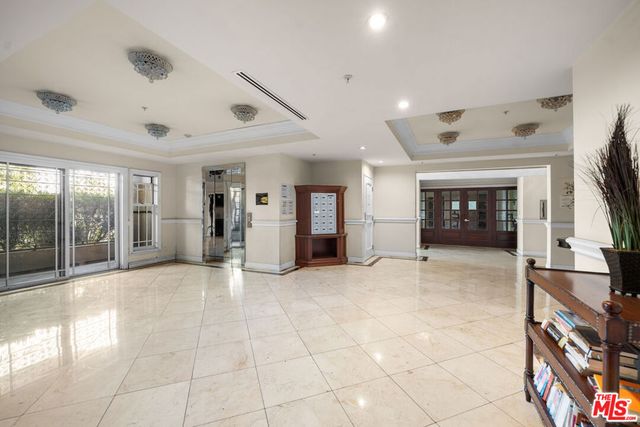 837 Crenshaw Boulevard 301, Los Angeles, CA 90005