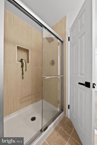 84 FIVE CROWN ROYAL, Marlton, NJ 08053