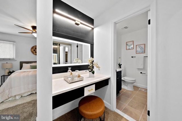 84 FIVE CROWN ROYAL, Marlton, NJ 08053