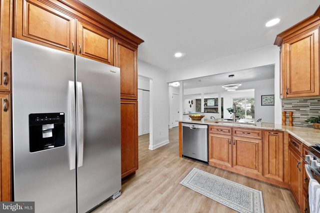 84 FIVE CROWN ROYAL, Marlton, NJ 08053