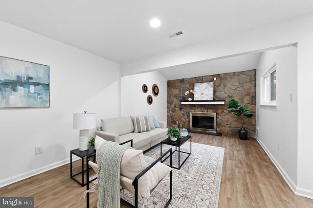 84 FIVE CROWN ROYAL, Marlton, NJ 08053