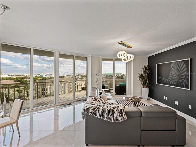 450 KNIGHTS RUN AVENUE 702, Tampa, FL 33602