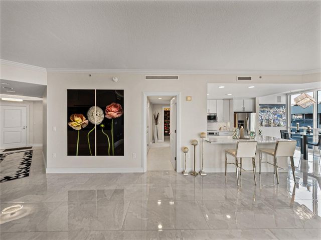 450 KNIGHTS RUN AVENUE 702, Tampa, FL 33602