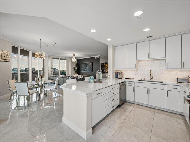 450 KNIGHTS RUN AVENUE 702, Tampa, FL 33602