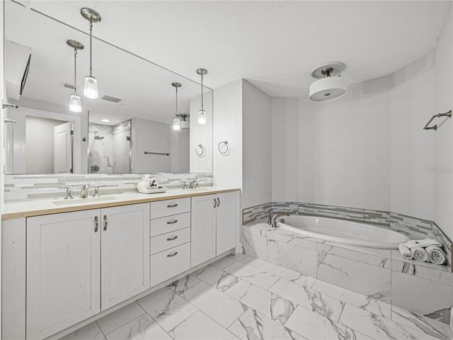 450 KNIGHTS RUN AVENUE 702, Tampa, FL 33602