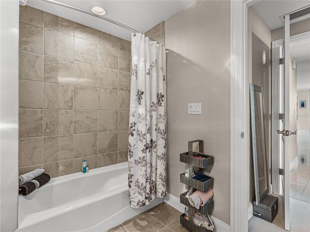 450 KNIGHTS RUN AVENUE 702, Tampa, FL 33602