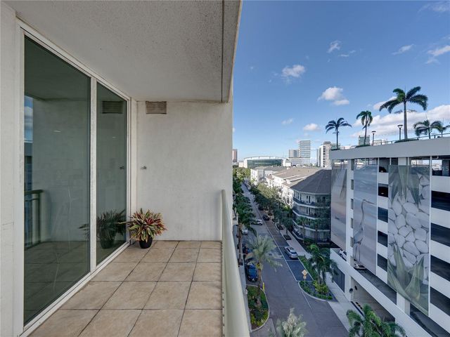 450 KNIGHTS RUN AVENUE 702, Tampa, FL 33602