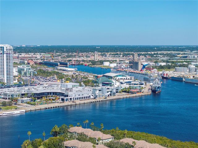 450 KNIGHTS RUN AVENUE 702, Tampa, FL 33602