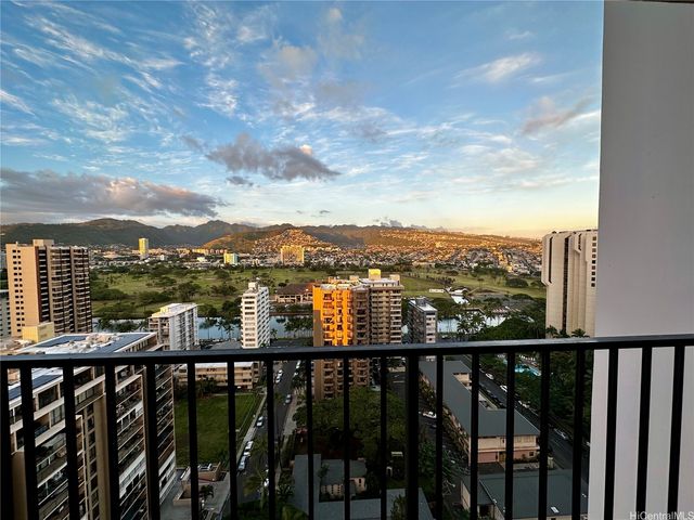 201 Ohua Avenue 2401, Honolulu, HI 96815