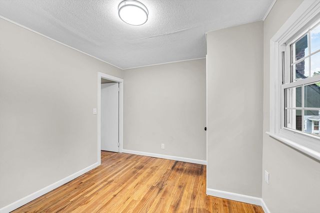 37 Bridge St, Monson, MA 01057