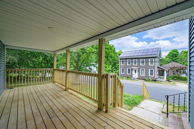 37 Bridge St, Monson, MA 01057