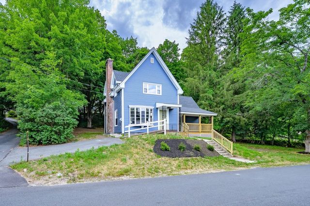 37 Bridge St, Monson, MA 01057