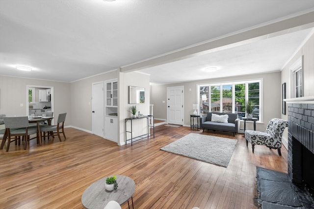 37 Bridge St, Monson, MA 01057