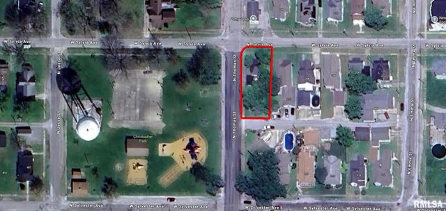 212 W Sylvia Avenue, Christopher, IL 62822