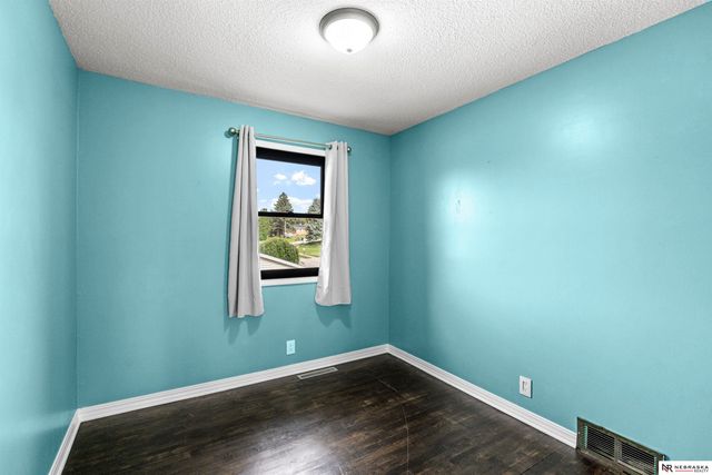 3111 Blue Ridge Drive, Bellevue, NE 68147