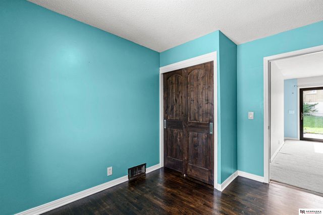3111 Blue Ridge Drive, Bellevue, NE 68147